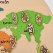 BusyKids dřevěná mapa světa s magnetickými figurkami zvířat