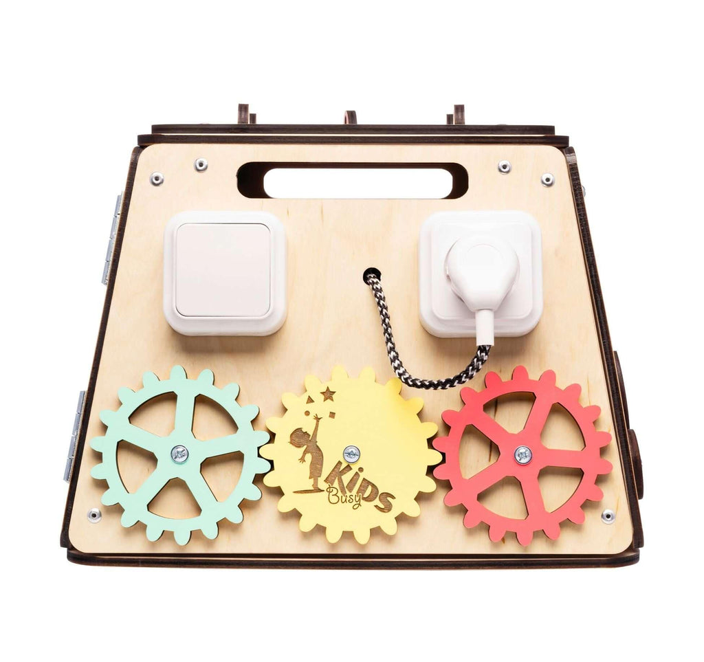Coffre-fort activity board - Busy-kids.fr