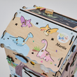 Dřevěný activity board domeček BusyKids - DINO s osvětlením