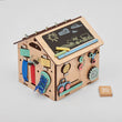 Dřevěný activity board MINI domeček BusyKids